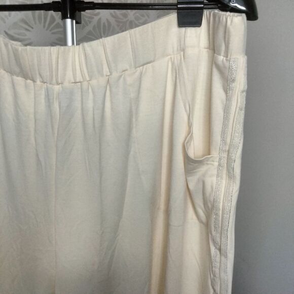 NWT Joan Boyce 2 Piece Outfit Cream Cold Shoulder Top Pants 2 XL - Picture 13 of 14